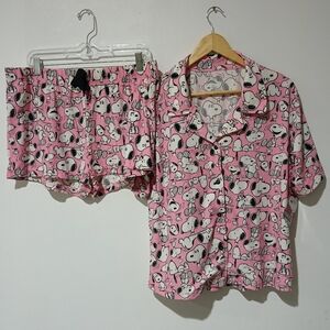 Peanuts Snoopy Women’s Pink Pajama Set Size: XL (NEW)